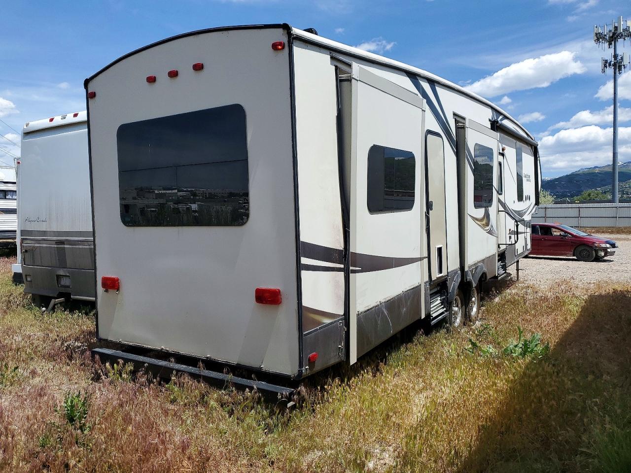 2016 COACHMAN TRAILERS