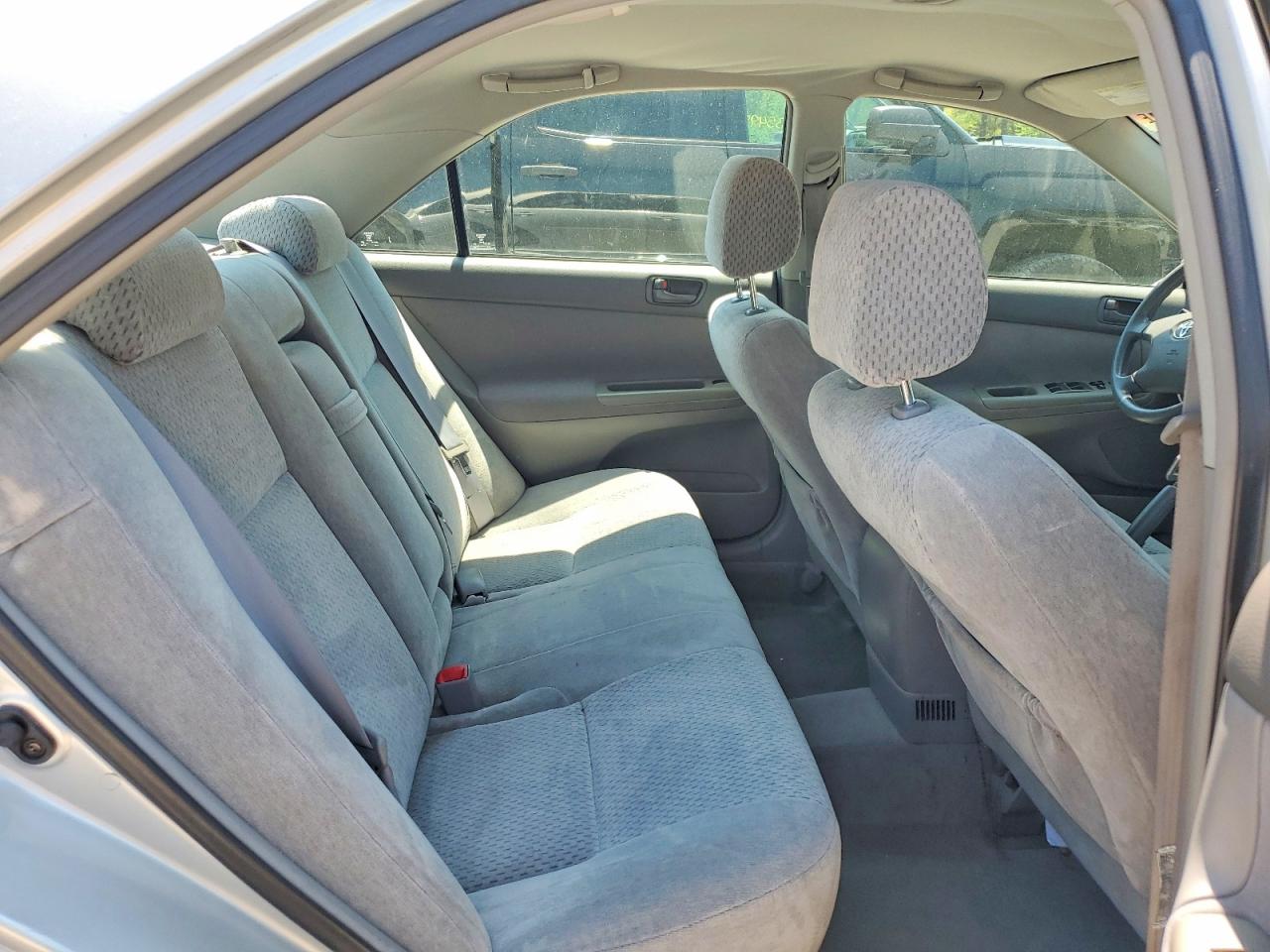 2004 TOYOTA CAMRY