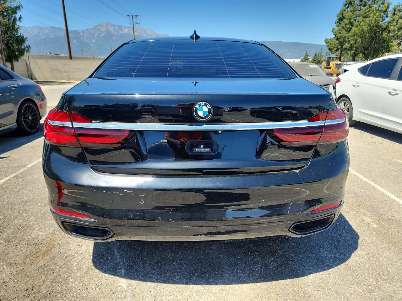 2016 BMW 7 SERIES