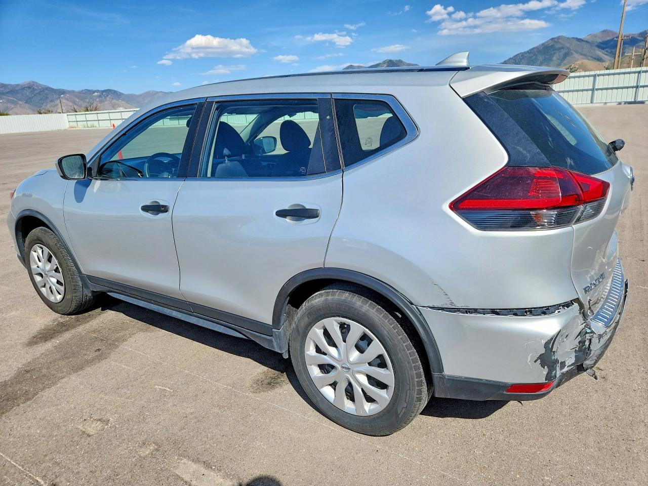 2019 NISSAN ROGUE