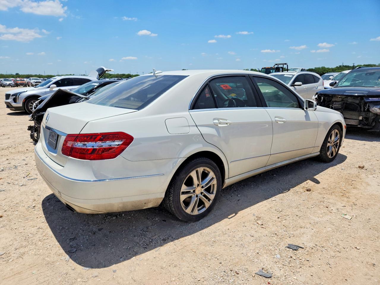 2010 MERCEDES-BENZ E-CLASS