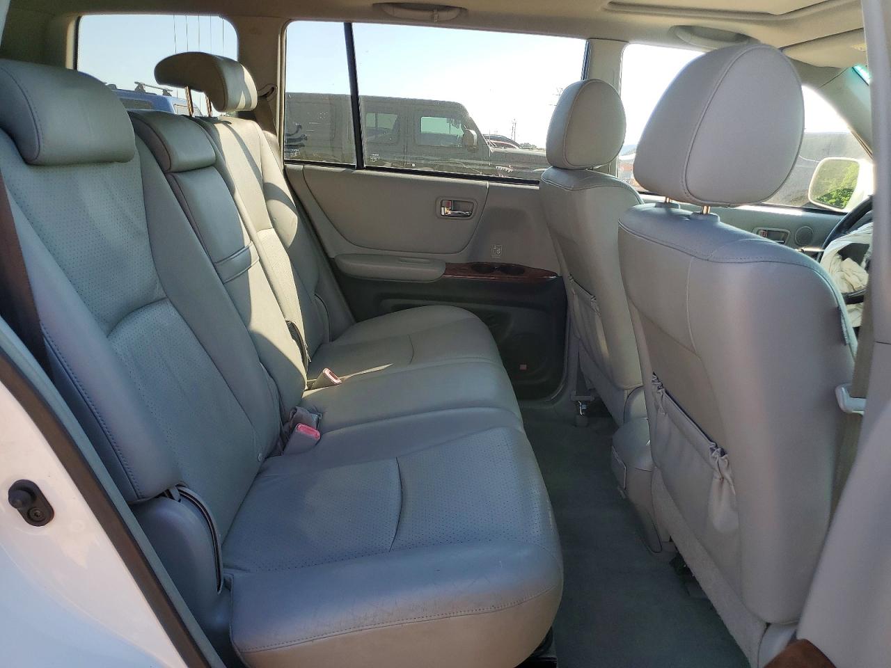 2006 TOYOTA HIGHLANDER
