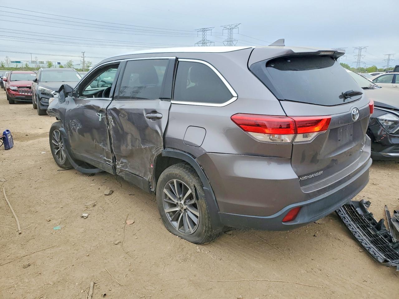 2019 TOYOTA HIGHLANDER