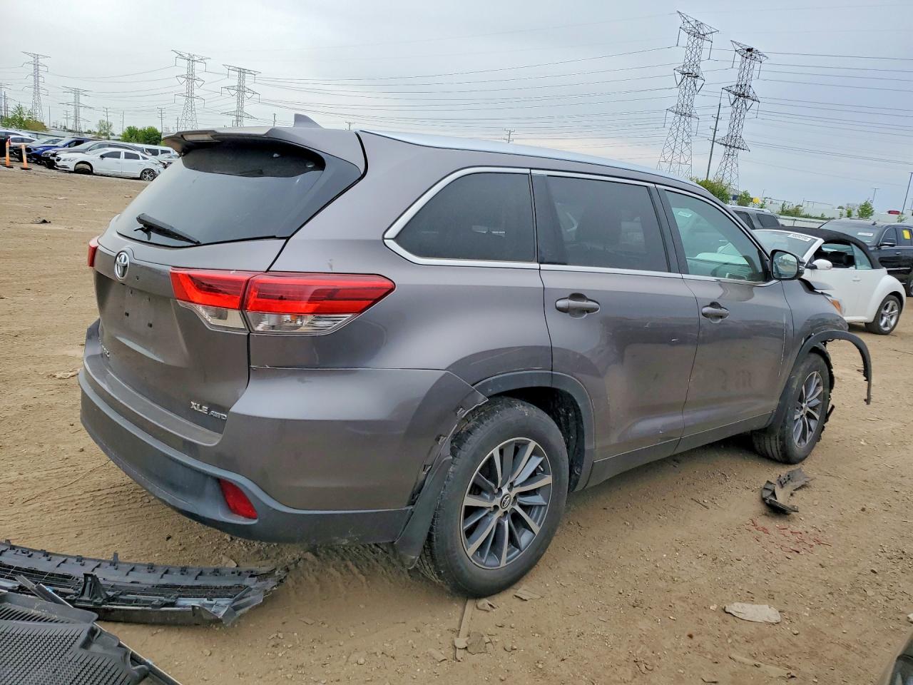 2019 TOYOTA HIGHLANDER