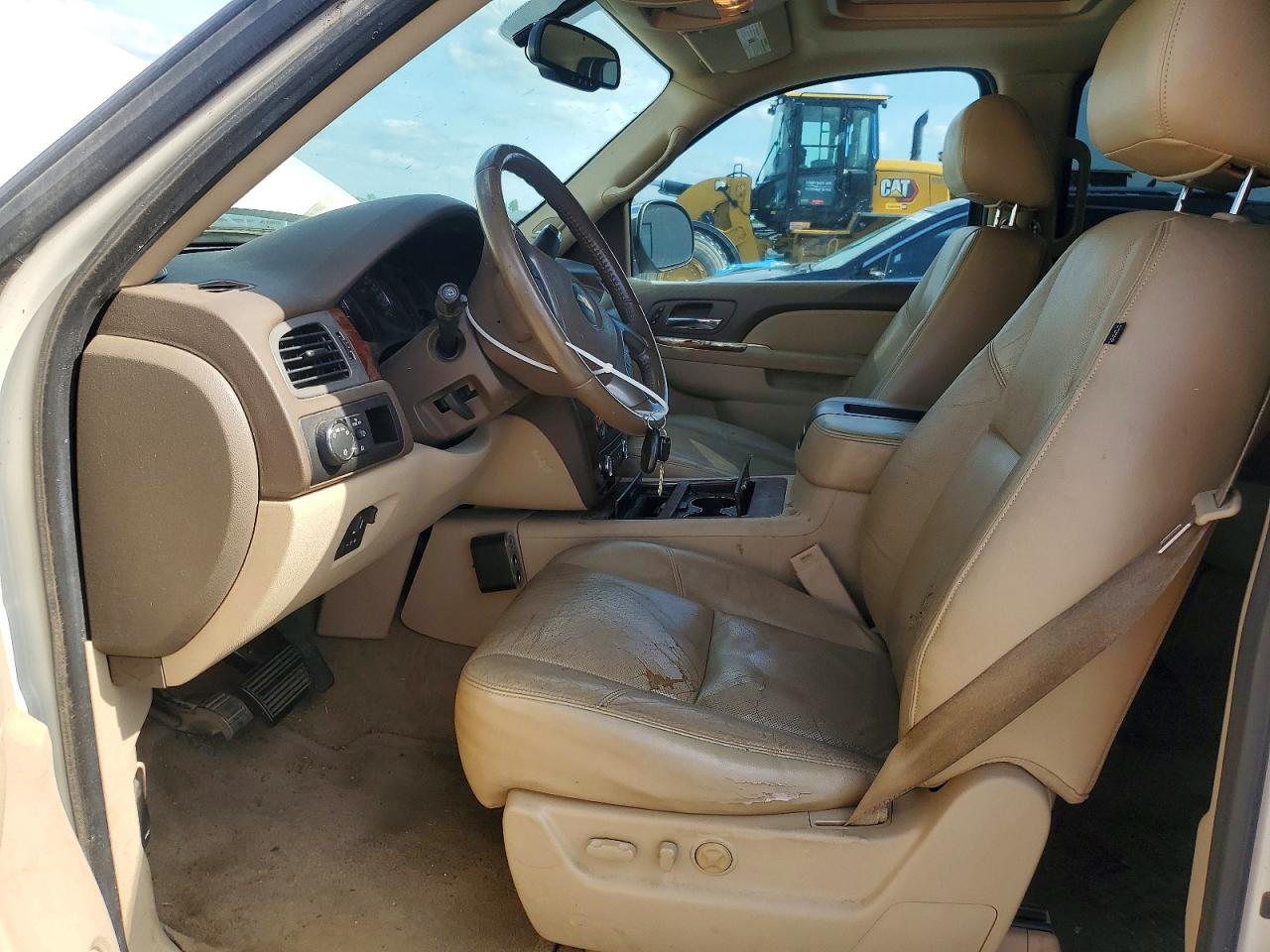 2011 CHEVROLET SUBURBAN