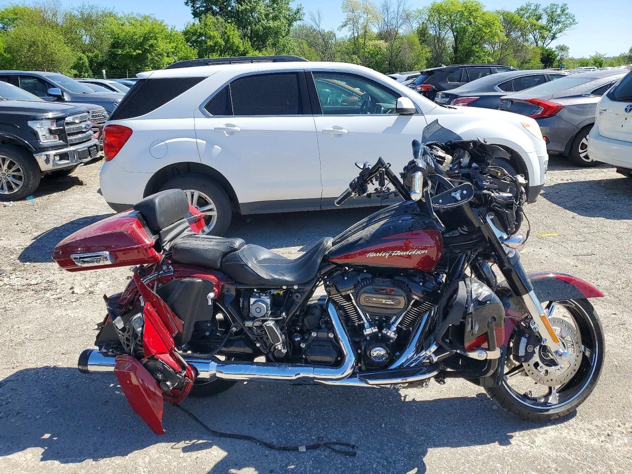 2017 HARLEY-DAVIDSON FL