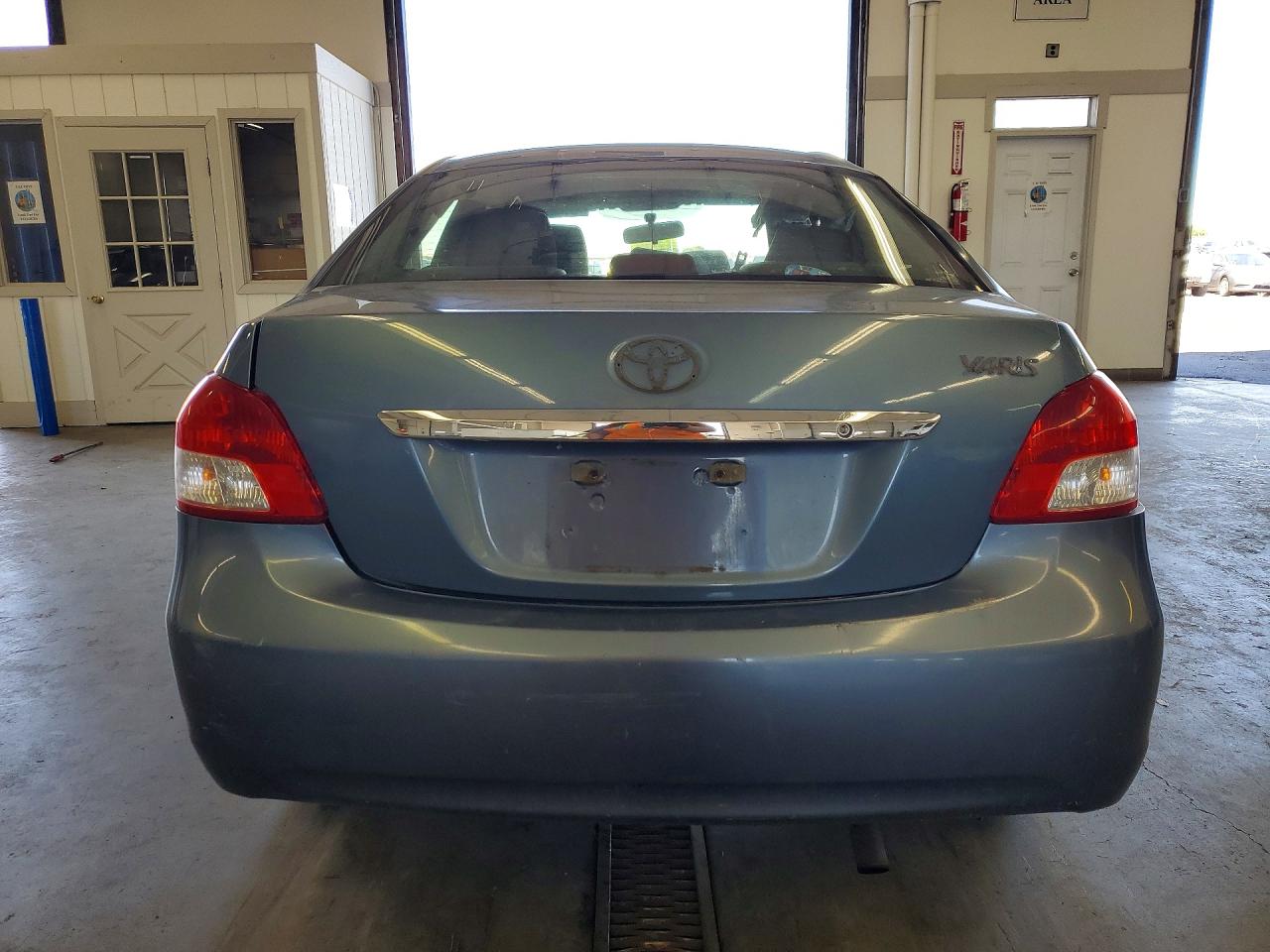 2012 TOYOTA YARIS