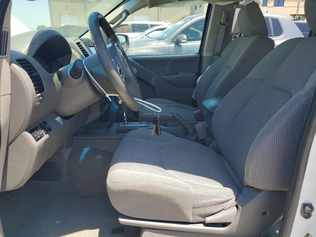 2017 NISSAN FRONTIER