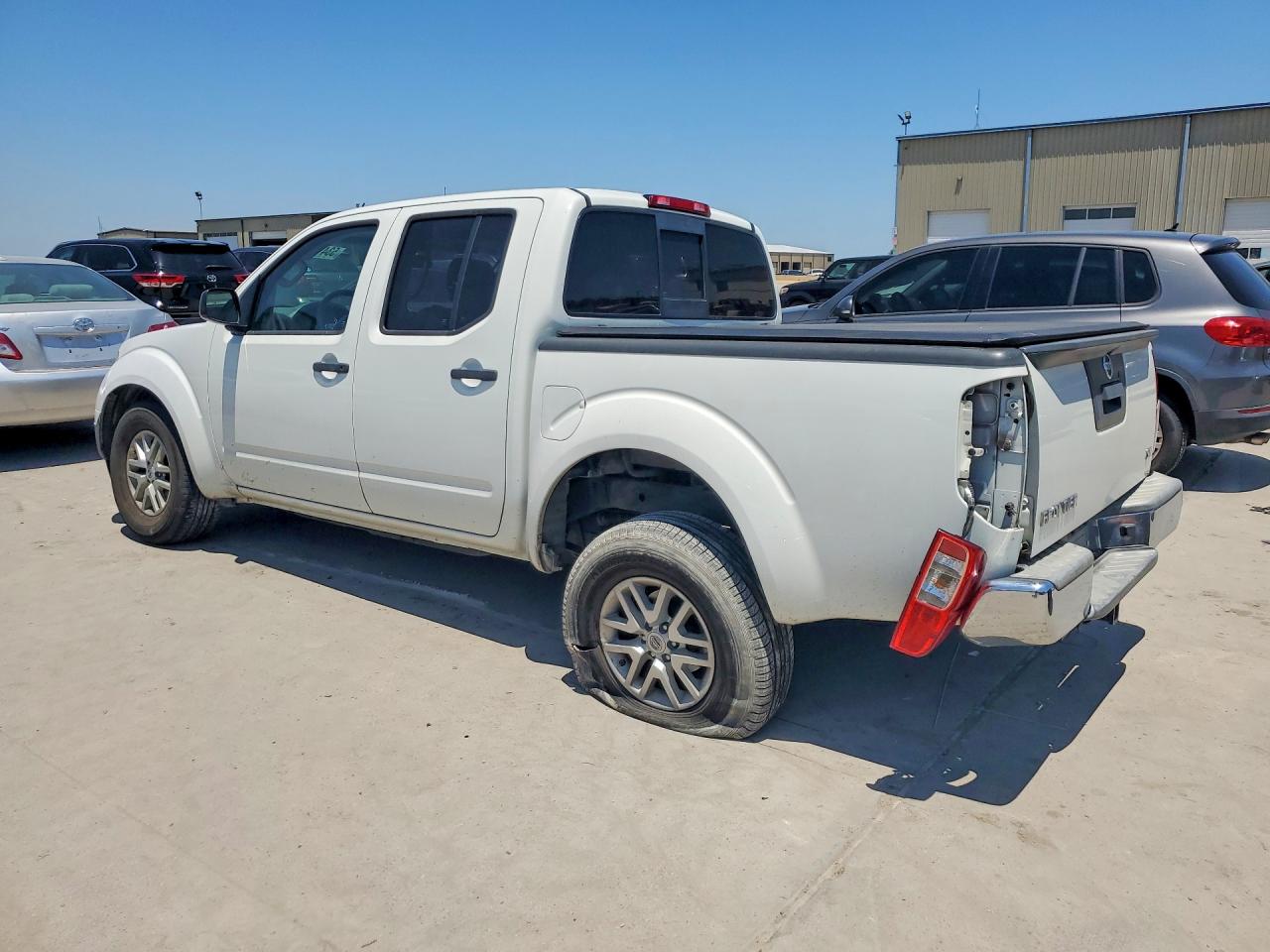 2017 NISSAN FRONTIER
