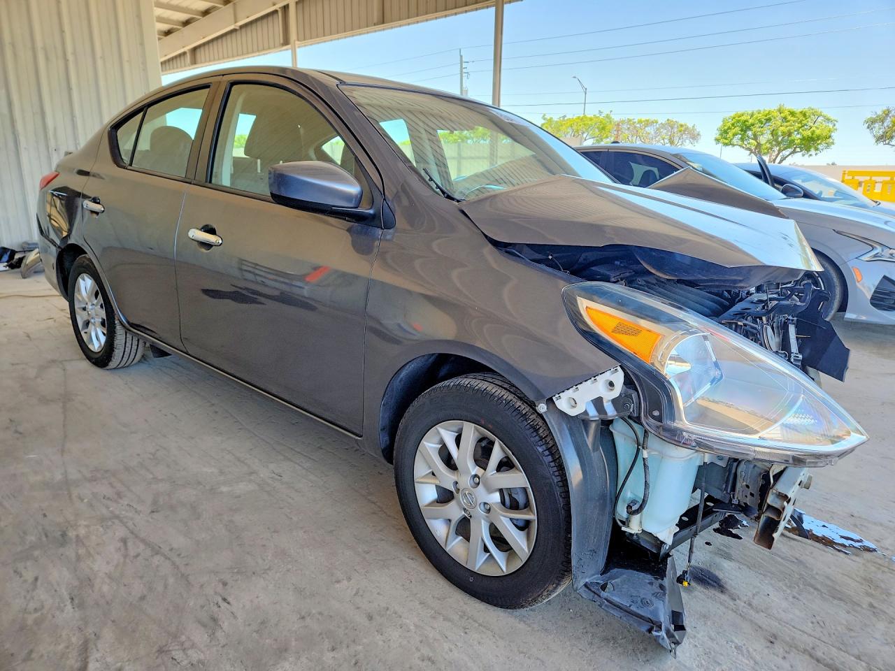 2018 NISSAN VERSA
