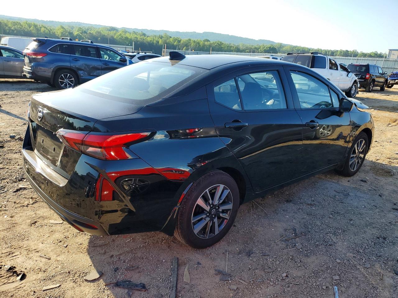 2025 NISSAN VERSA