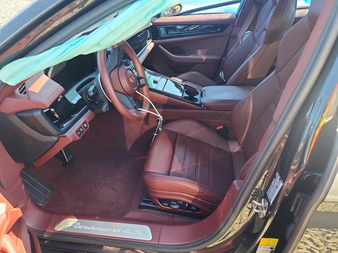 2025 PORSCHE PANAMERA