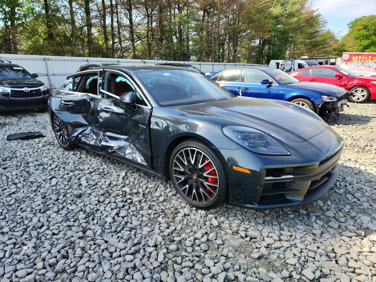 2025 PORSCHE PANAMERA