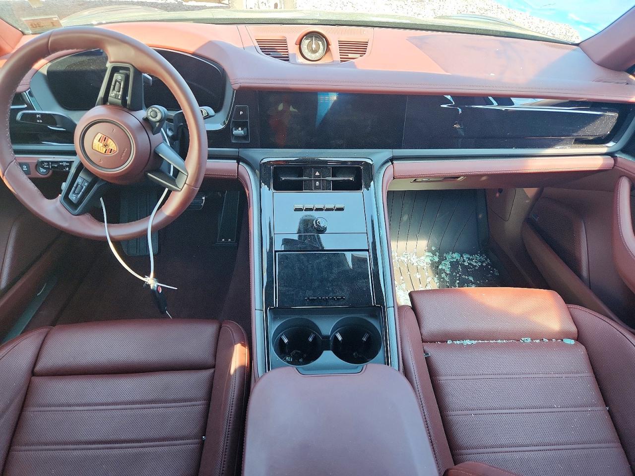 2025 PORSCHE PANAMERA