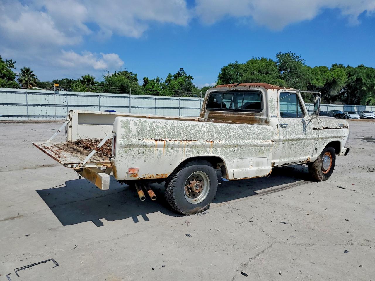 1968 FORD F250