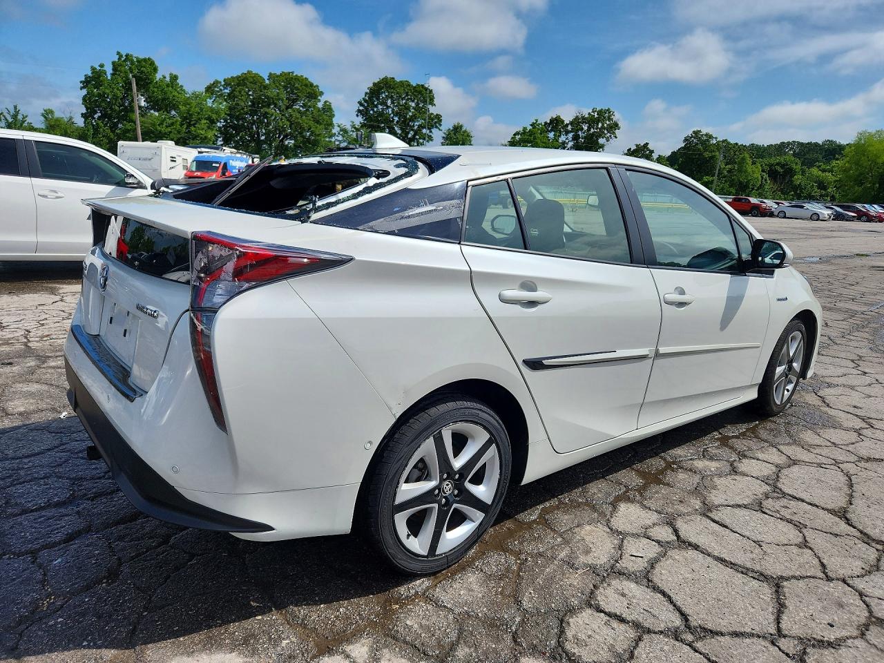 2018 TOYOTA PRIUS