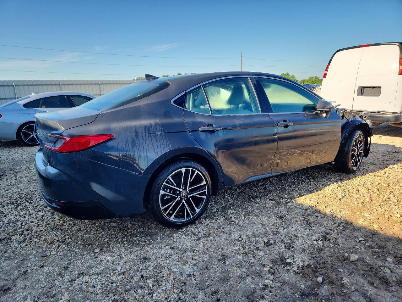 2025 TOYOTA CAMRY