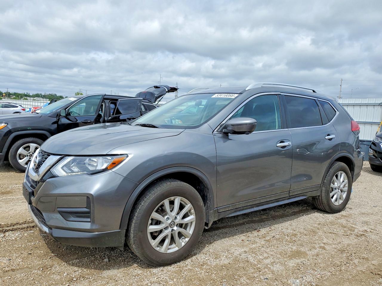 2017 NISSAN ROGUE