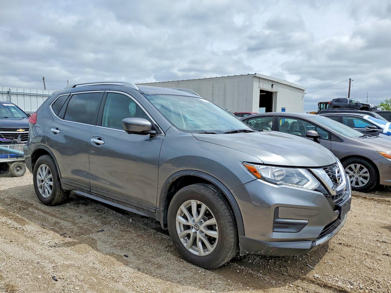 2017 NISSAN ROGUE