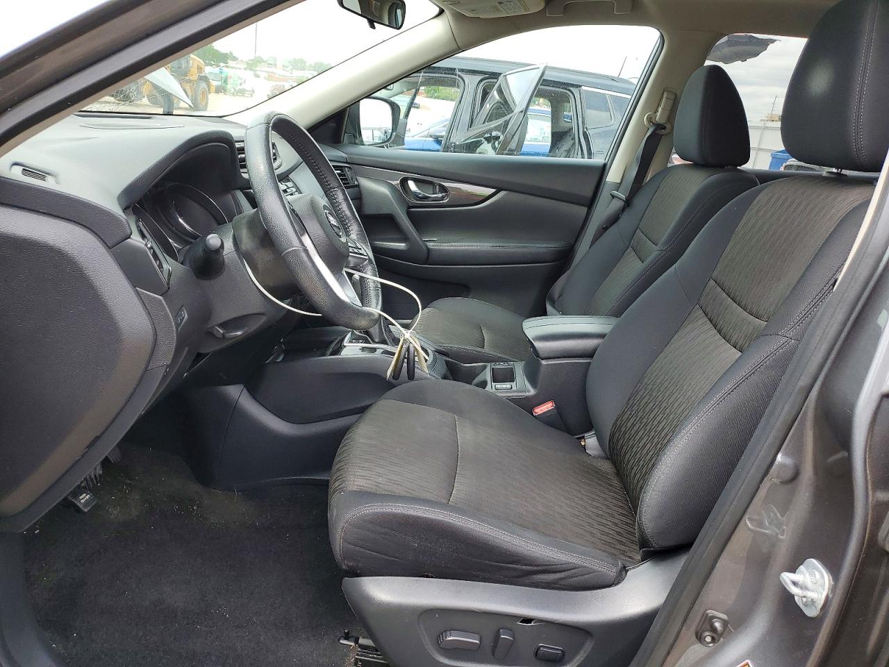 2017 NISSAN ROGUE