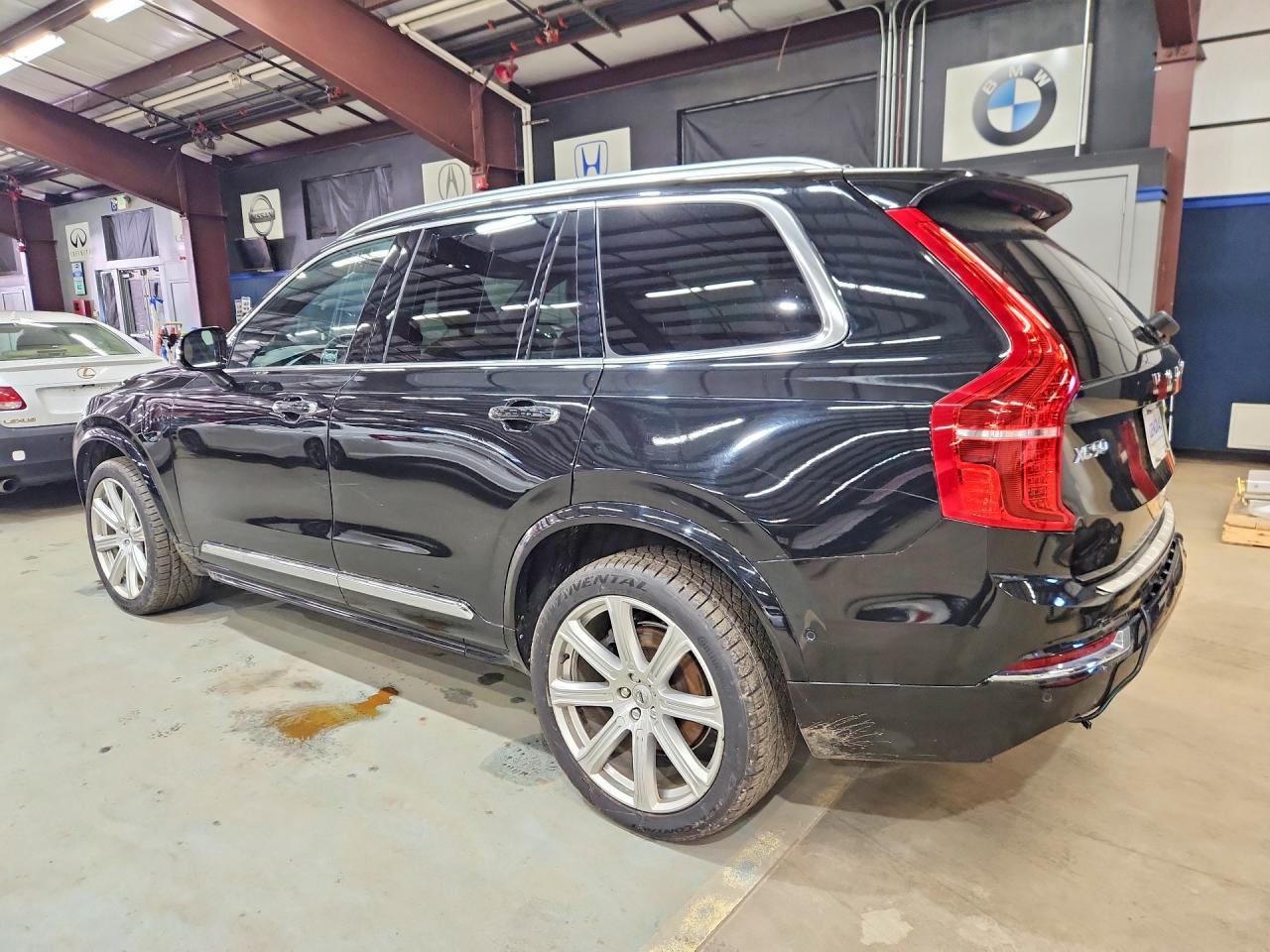 2017 VOLVO XC90