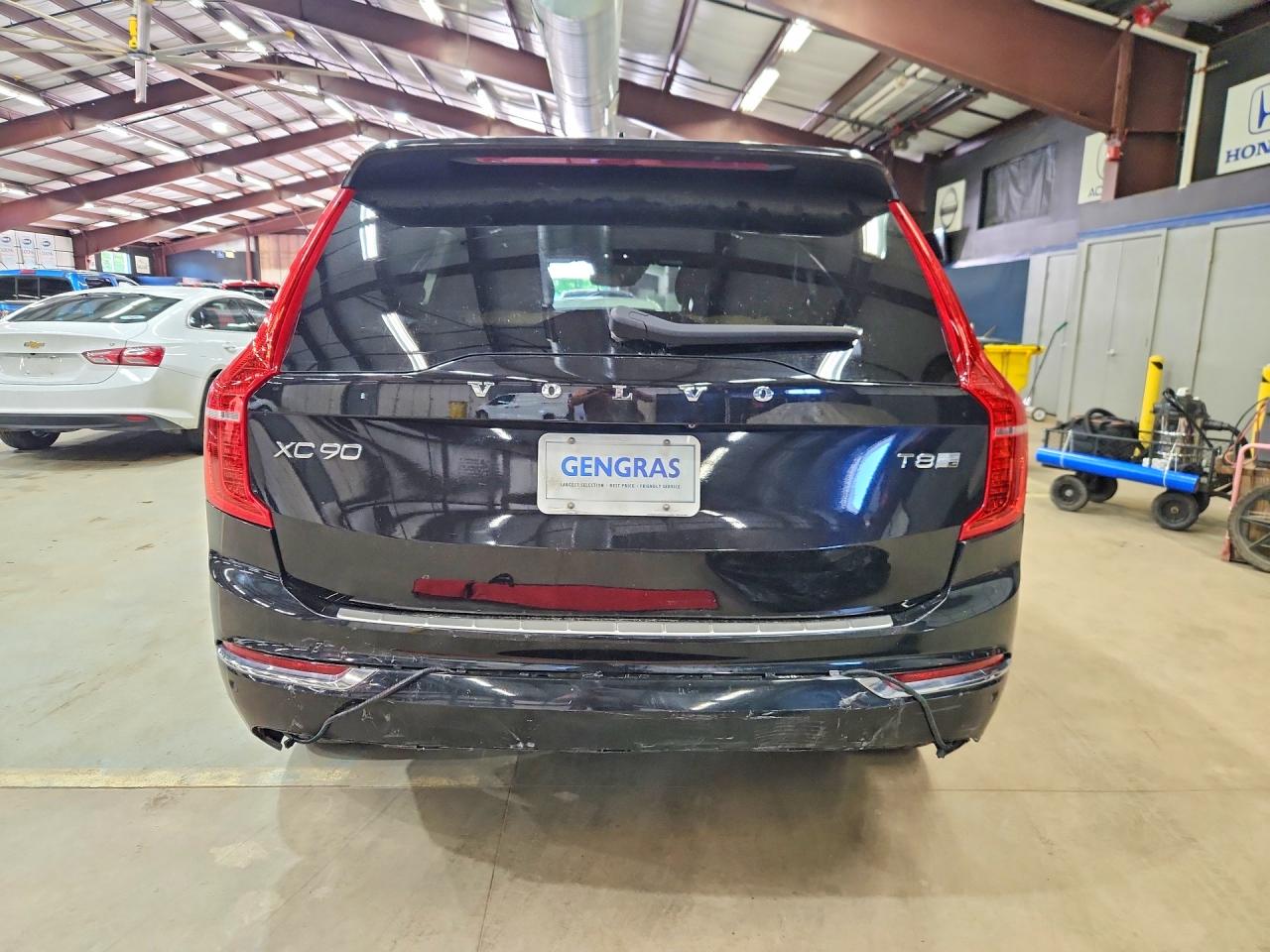 2017 VOLVO XC90