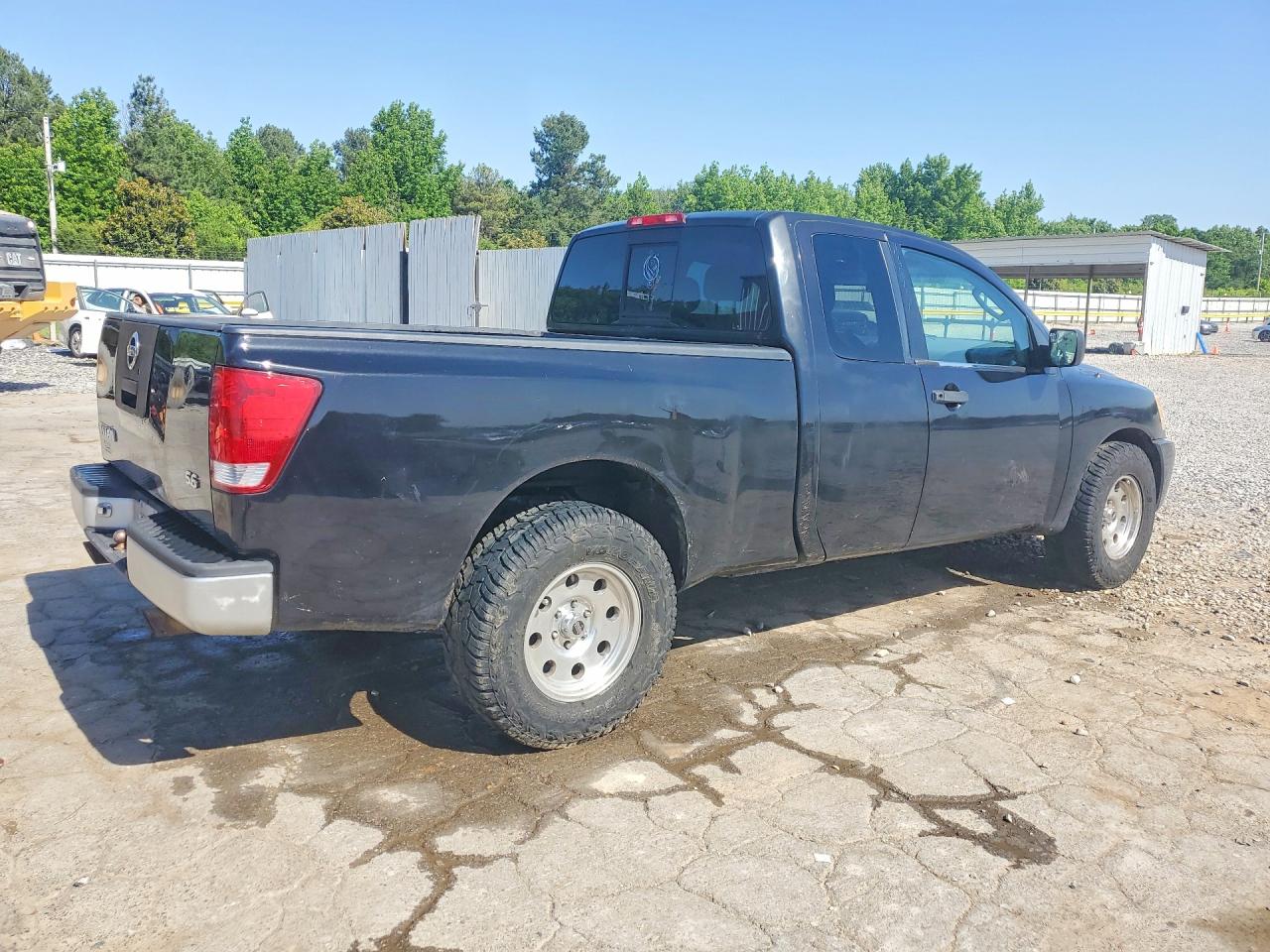 2005 NISSAN TITAN