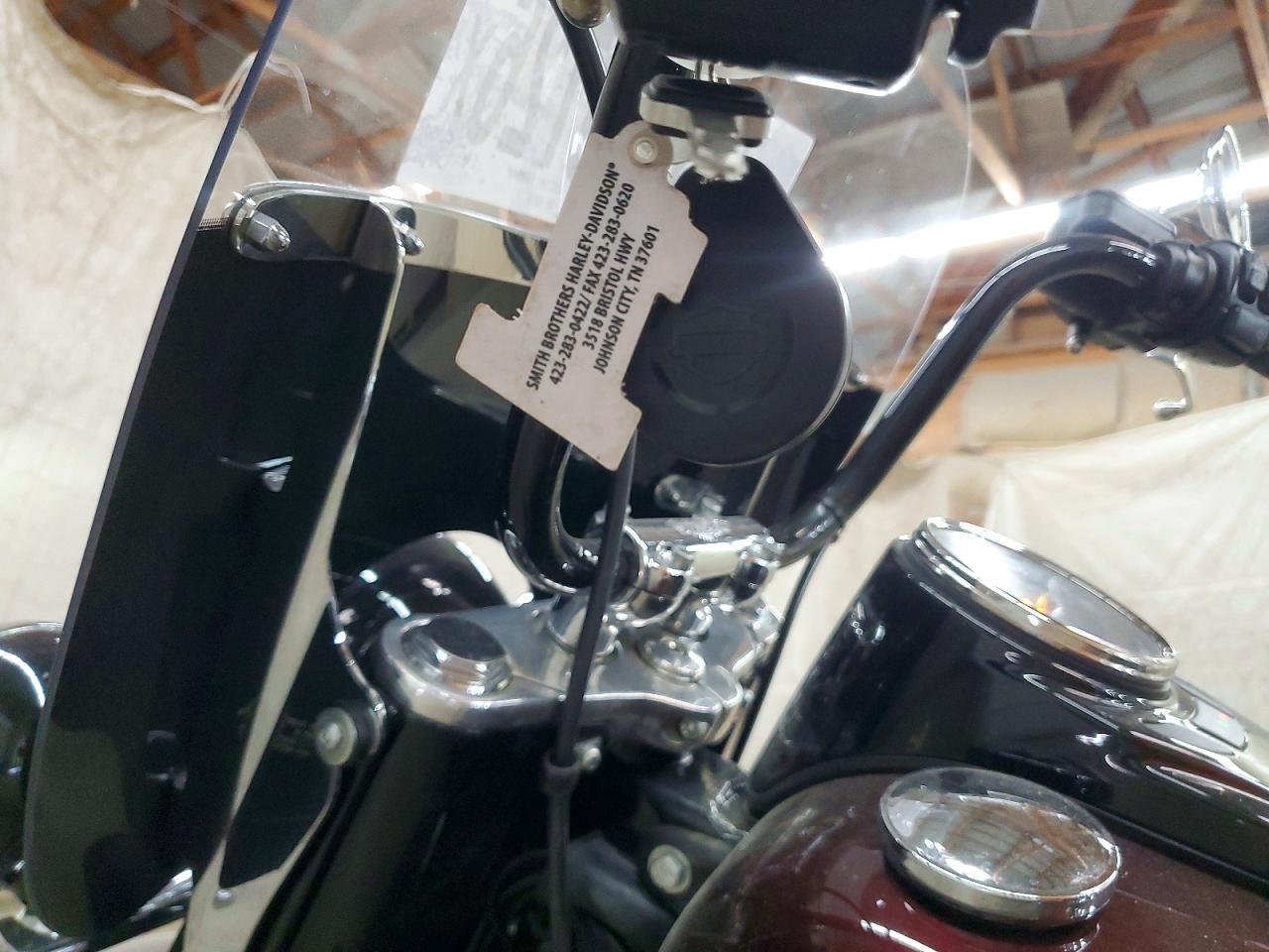 2018 HARLEY-DAVIDSON FL