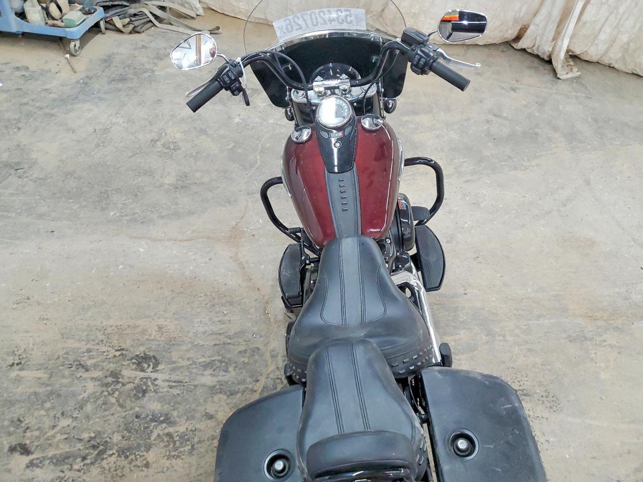 2018 HARLEY-DAVIDSON FL