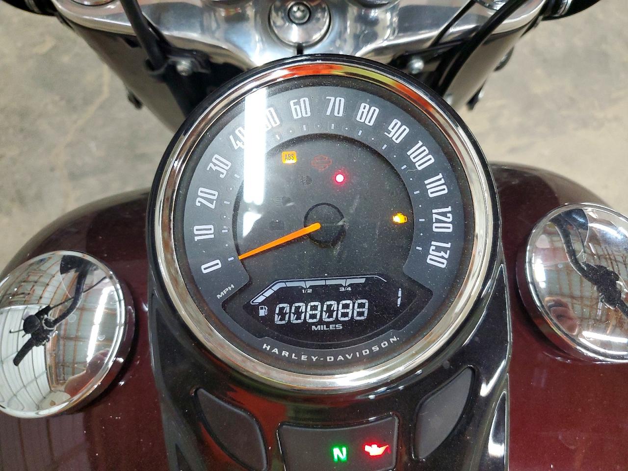 2018 HARLEY-DAVIDSON FL