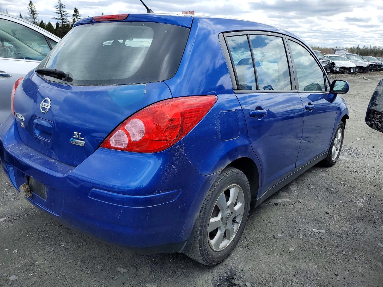 2012 NISSAN VERSA