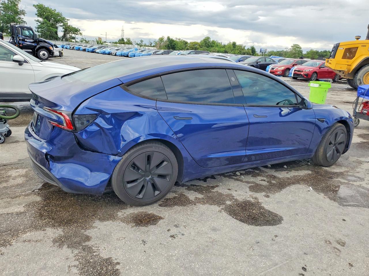 2025 TESLA MODEL 3