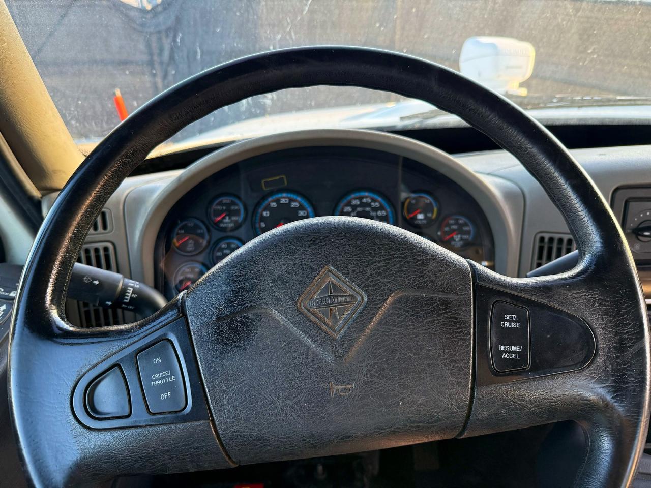 2018 INTERNATIONAL 4000 SERIE