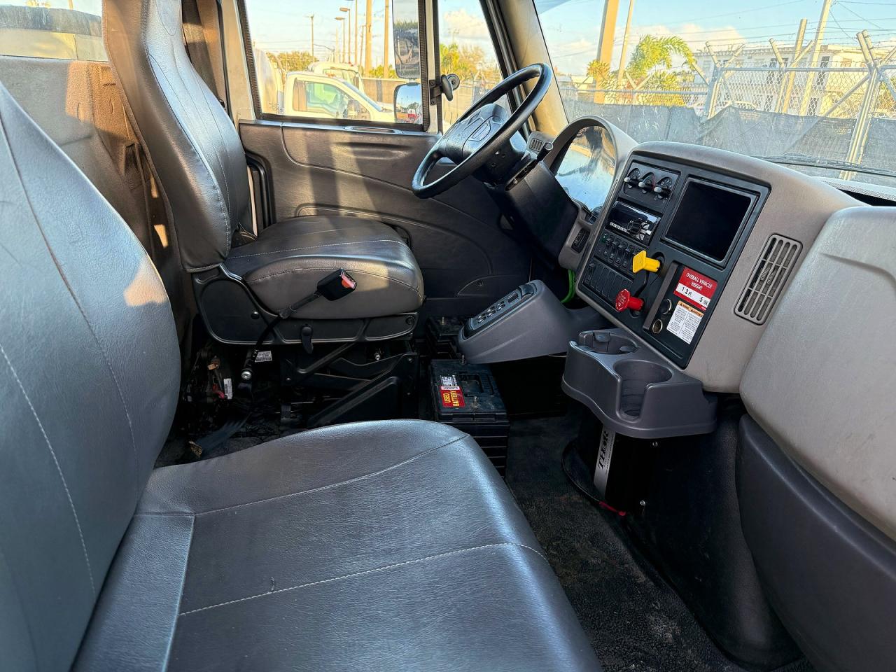 2018 INTERNATIONAL 4000 SERIE