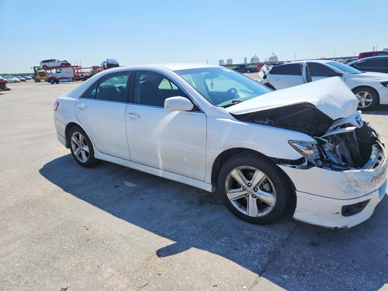 2011 TOYOTA CAMRY