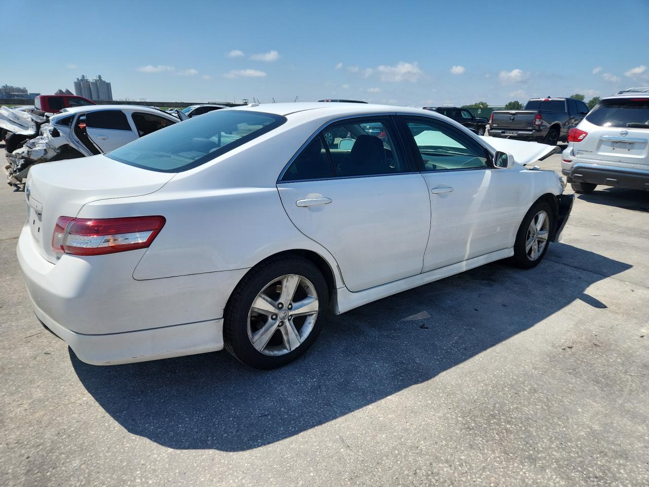 2011 TOYOTA CAMRY