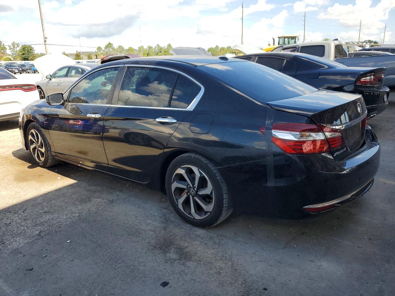 2017 HONDA ACCORD