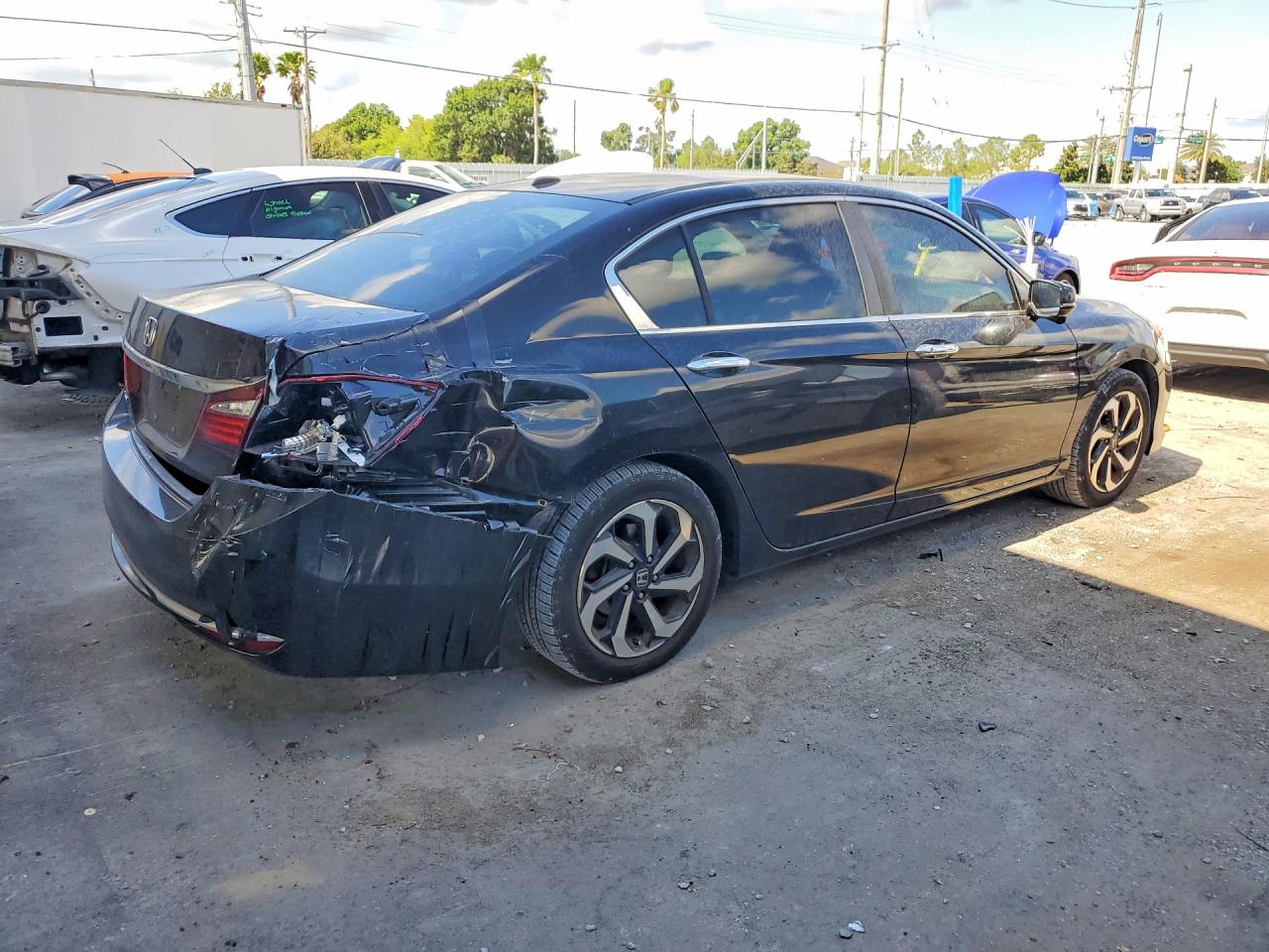 2017 HONDA ACCORD