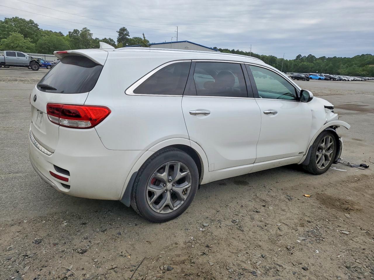 2018 KIA SORENTO