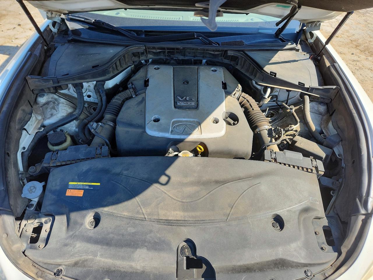 2011 INFINITI M37