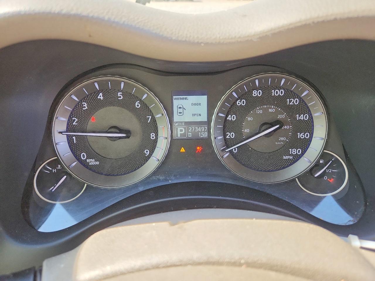 2011 INFINITI M37