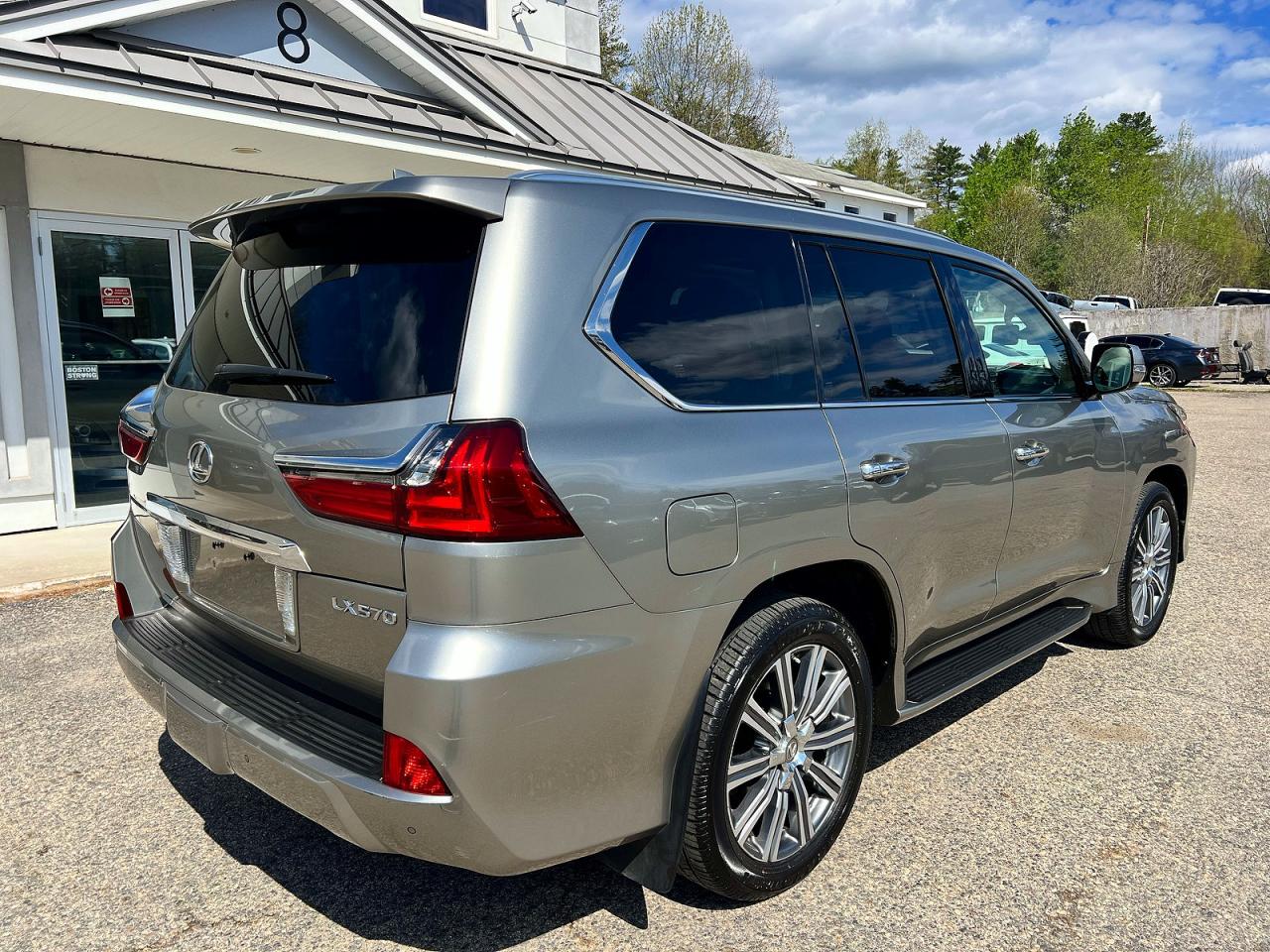 2017 LEXUS LX570