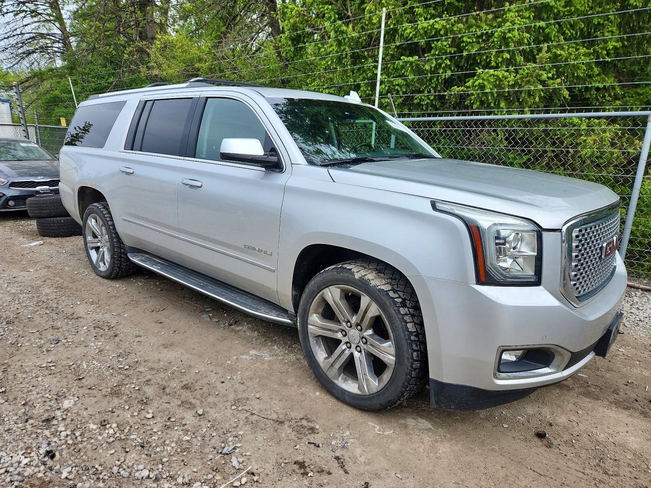 2017 GMC YUKON