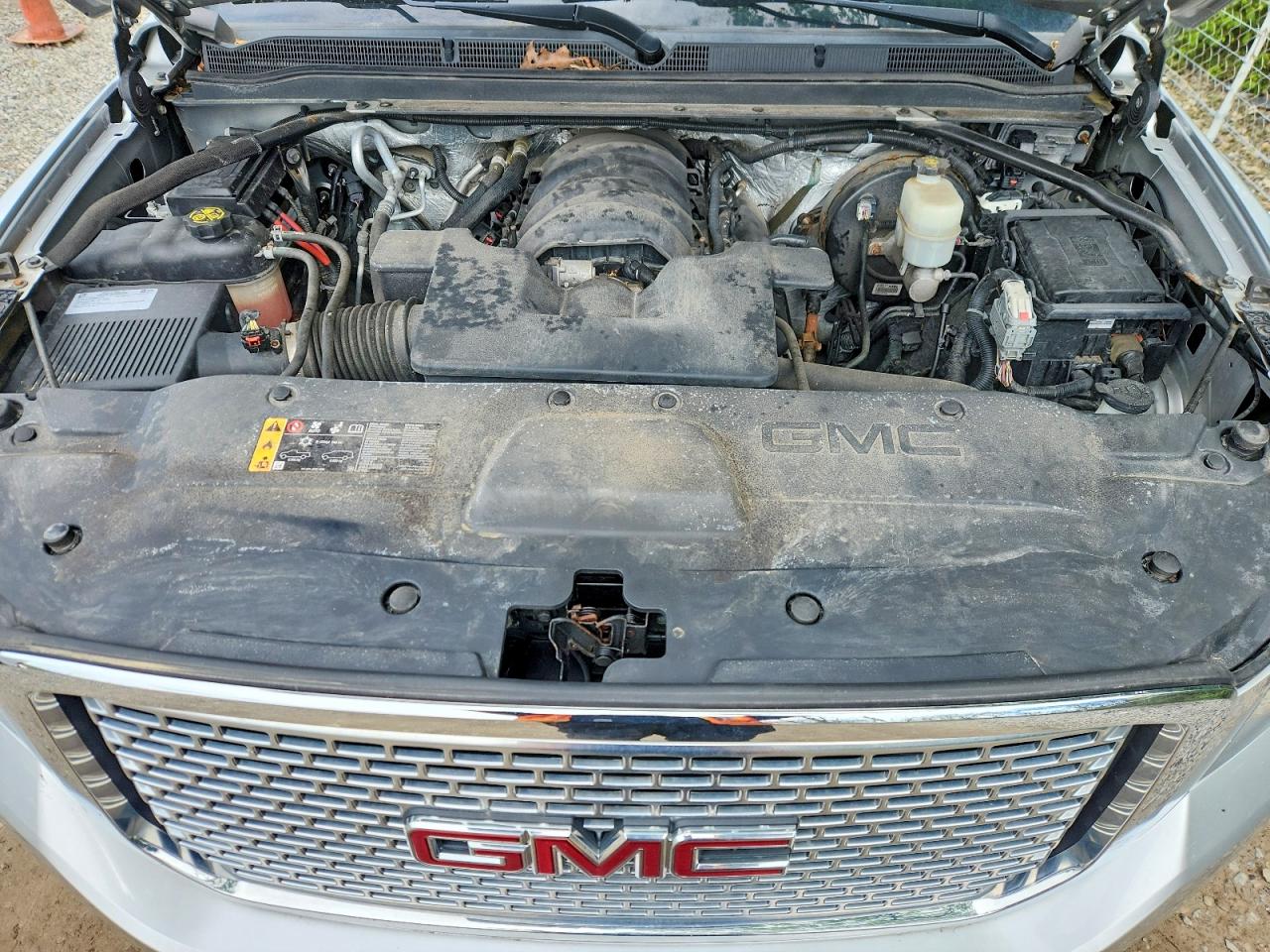 2017 GMC YUKON