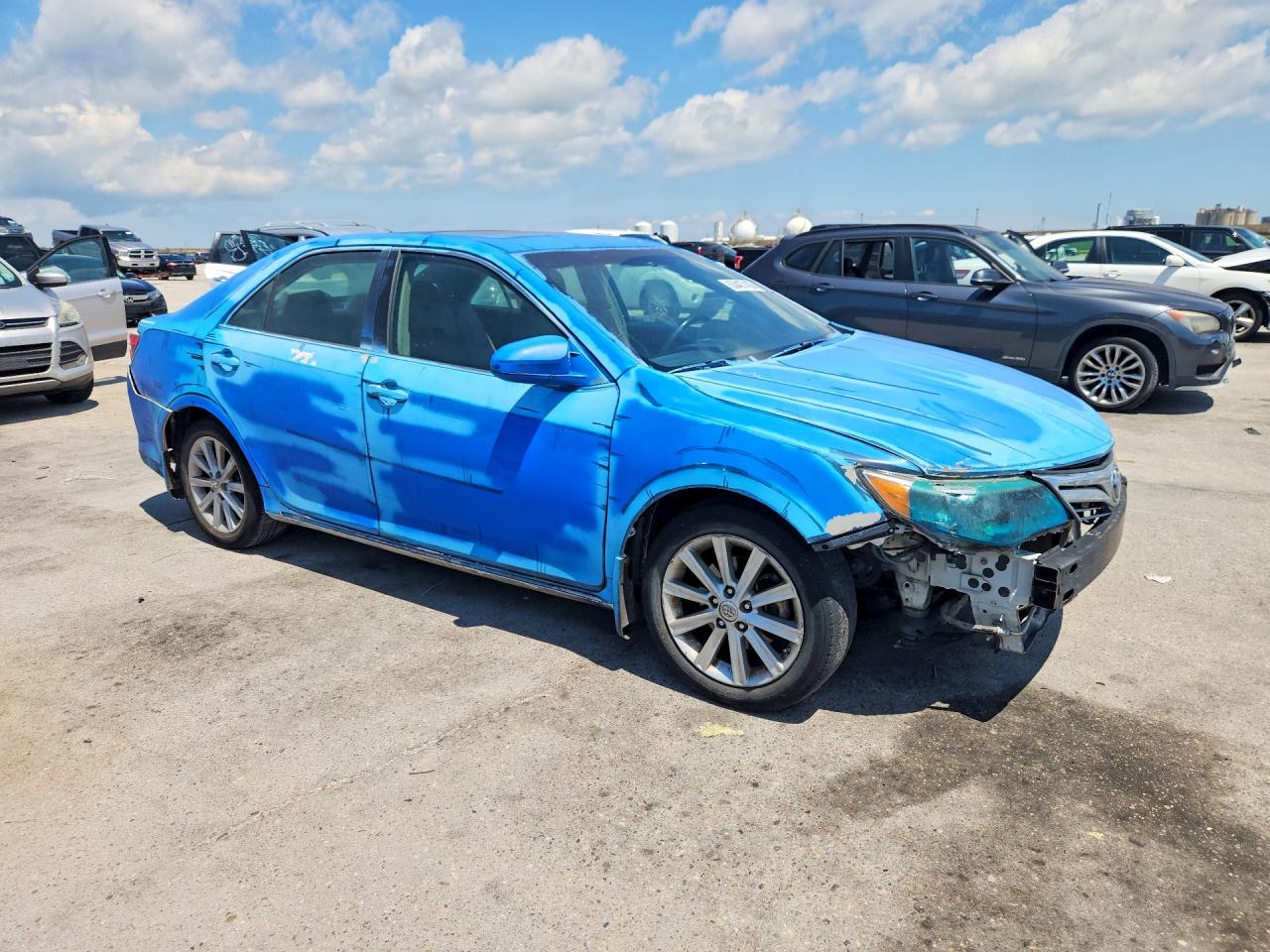 2014 TOYOTA CAMRY