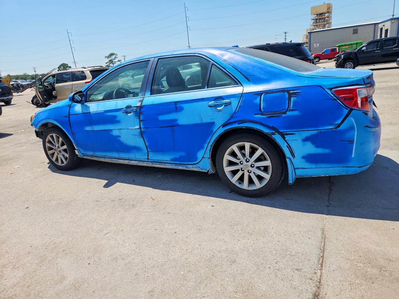 2014 TOYOTA CAMRY
