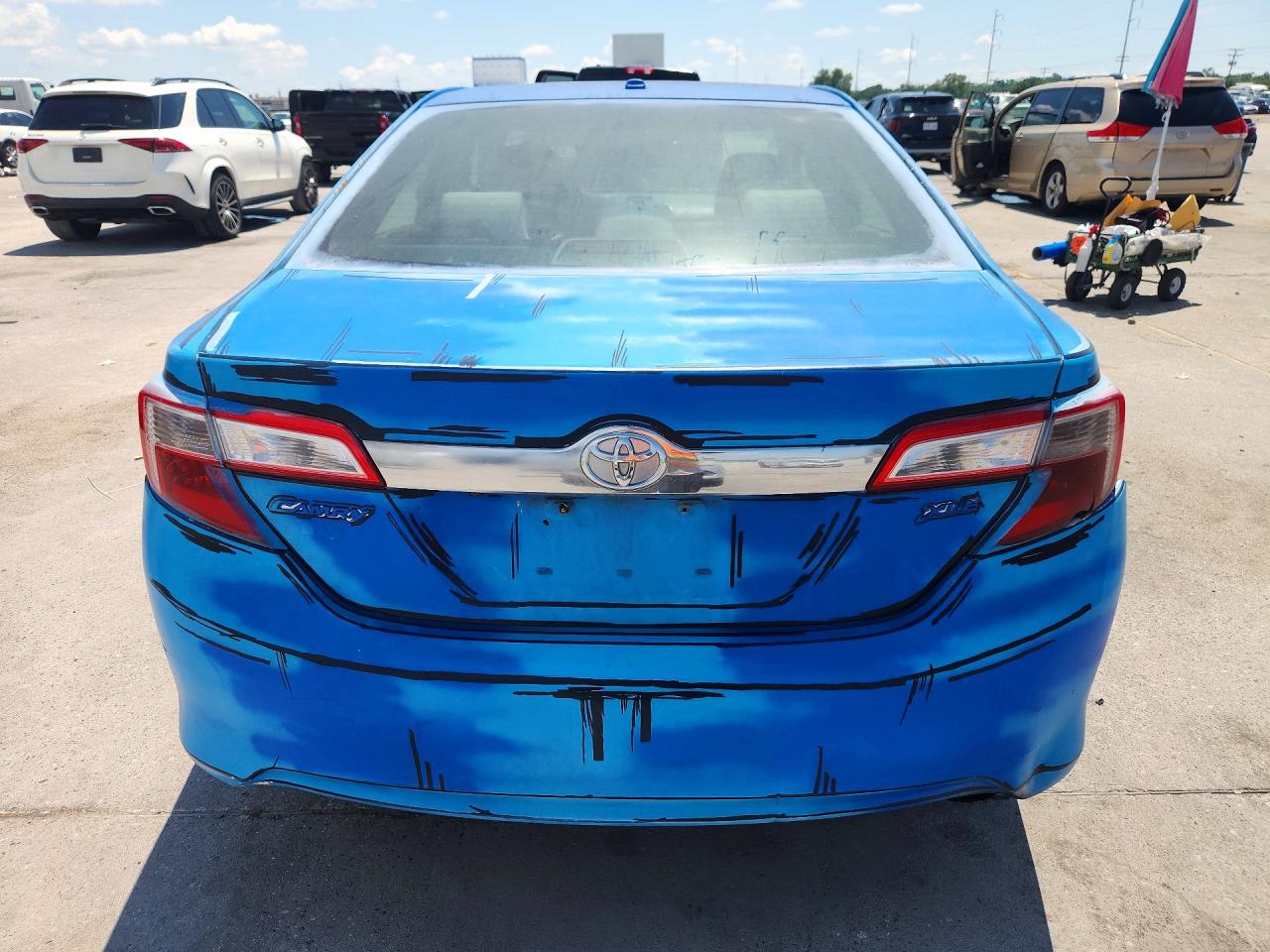 2014 TOYOTA CAMRY