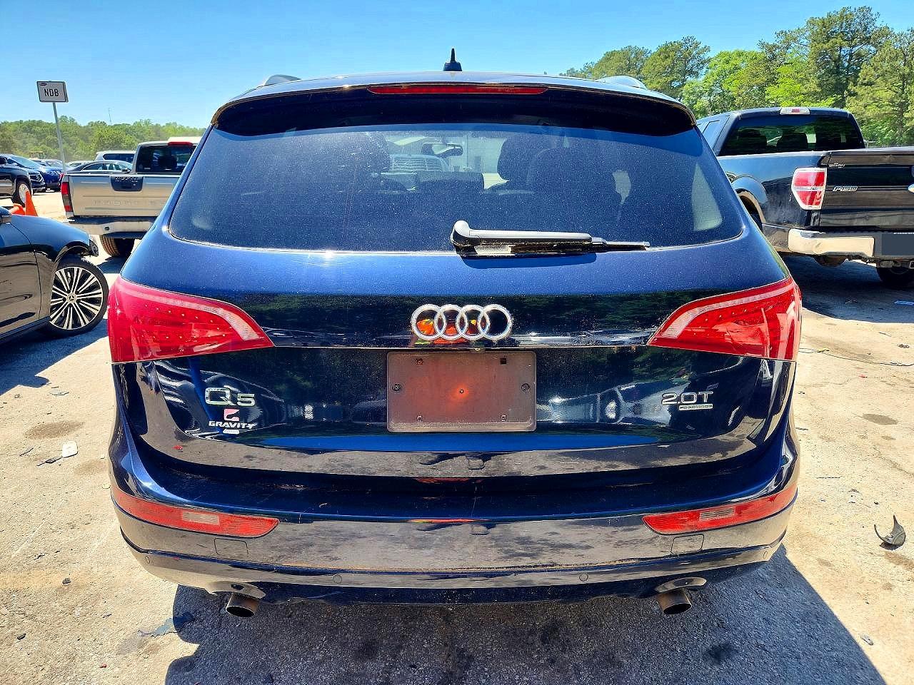 2011 AUDI Q5