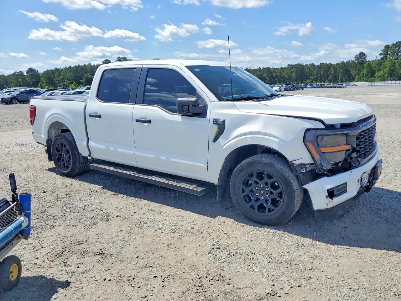 2025 FORD F150