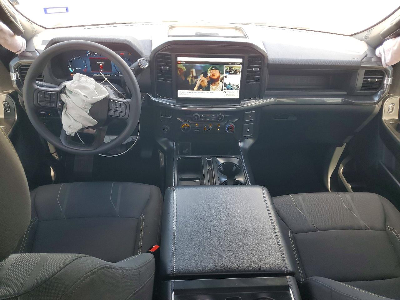 2025 FORD F150